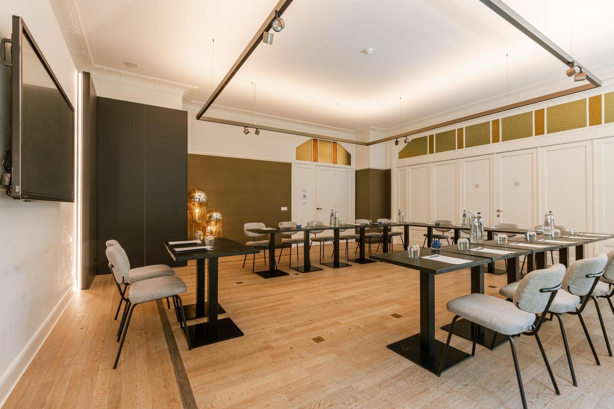 דה האן Hotel Astoria מראה חיצוני תמונה